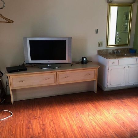 Kelseyville Motel Bagian luar foto