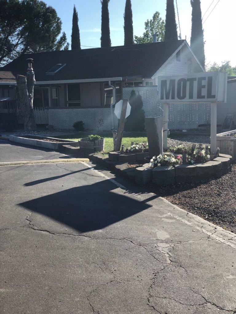 Kelseyville Motel Bagian luar foto