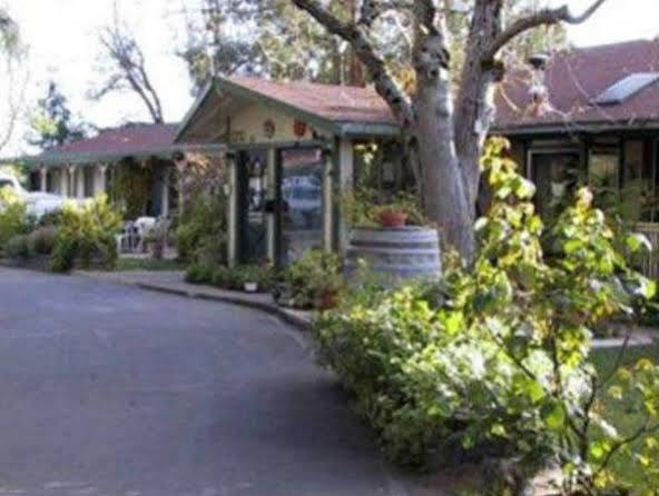 Kelseyville Motel Bagian luar foto