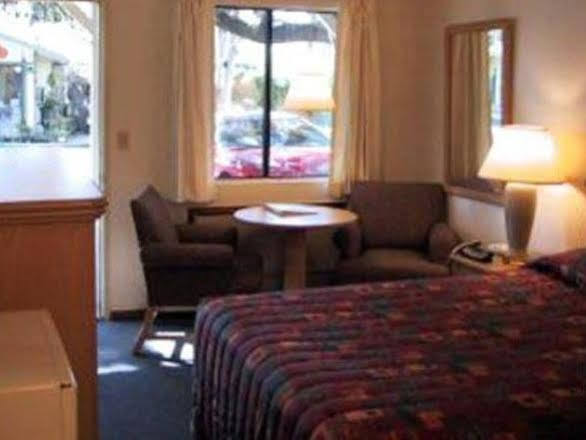 Kelseyville Motel Bagian luar foto